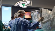 CHUSJ inaugura robot cirúrgico para potenciar resultados clínicos