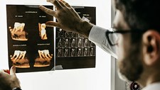 SNS passa a ter carreira especial para médicos dentistas